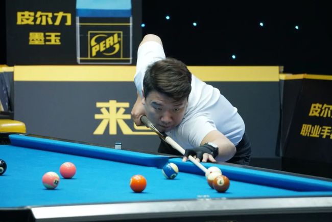 迅速吸引了 迅速吸引了